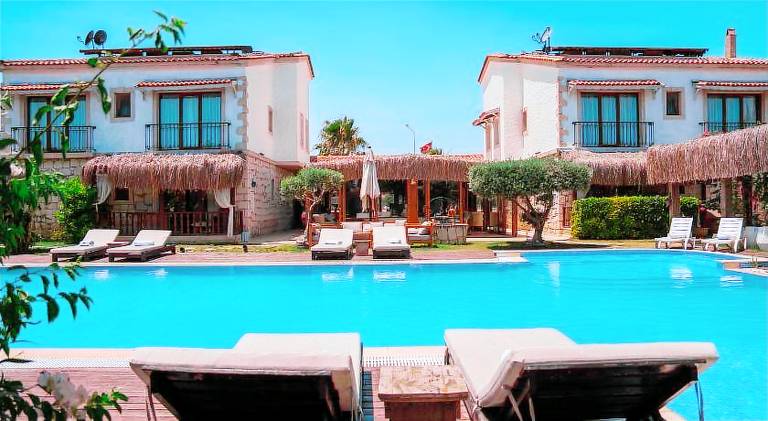 PUPİL ALAÇATI OTEL — photo 2