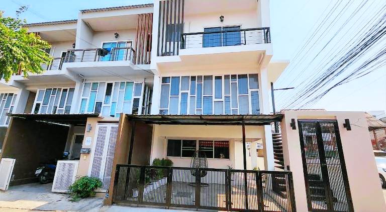 Villa with 1 room for 7 persons in Chiang Mai