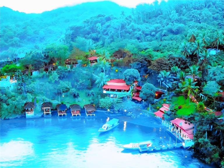 Bastianos Lembeh Dive Resort