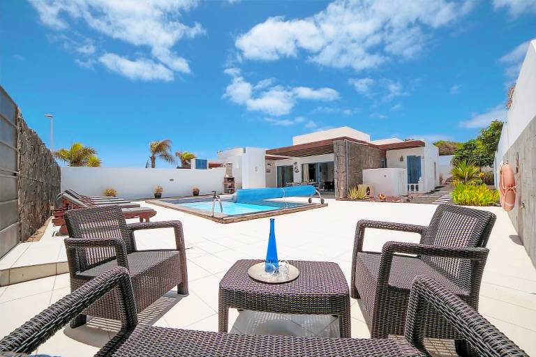 Villa Playa Blanca