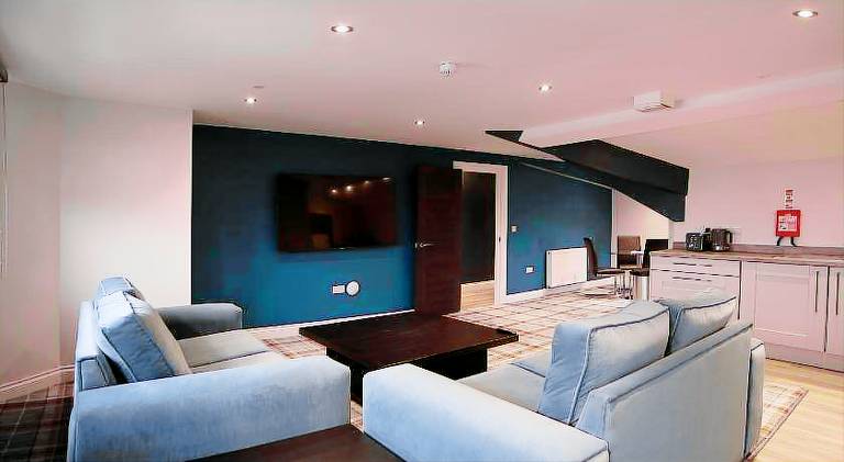 Apartment | Near The Beatles Story — photo 2
