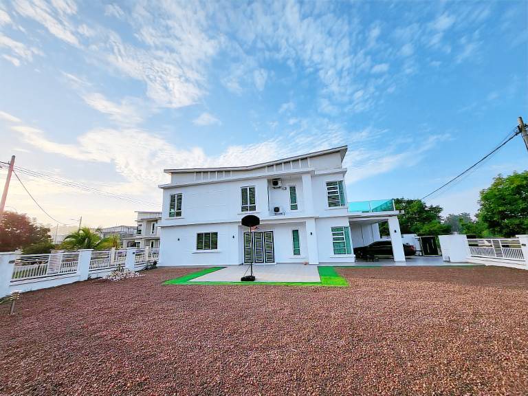 557 m&sup2; Ferienhaus
