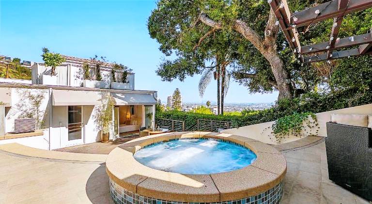 West Hollywood Hills Jacuzzi and Beautiful View — photo 4