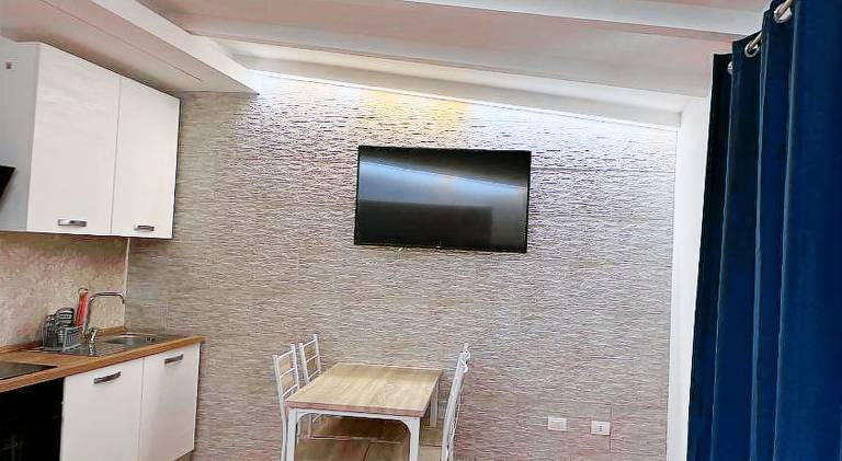 Holiday apartment with pool — photo 4