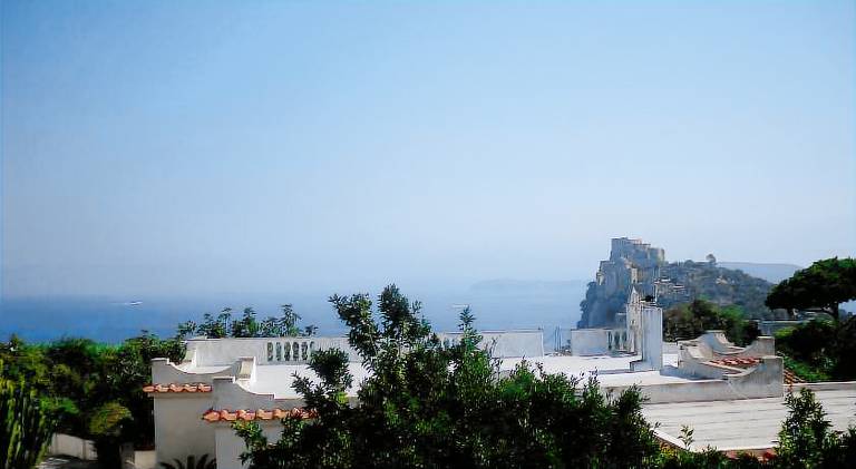 Rental apartment with 2 rooms for 6 persons — photo 4