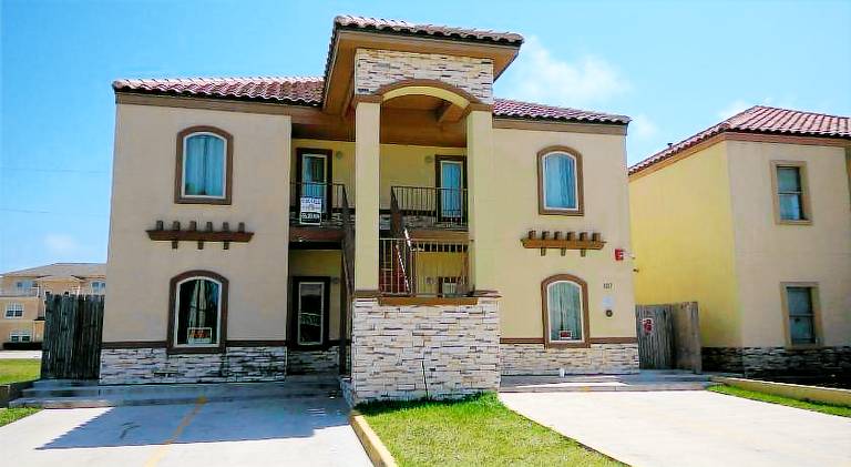 Apartment with pool in South Padre Island, TX