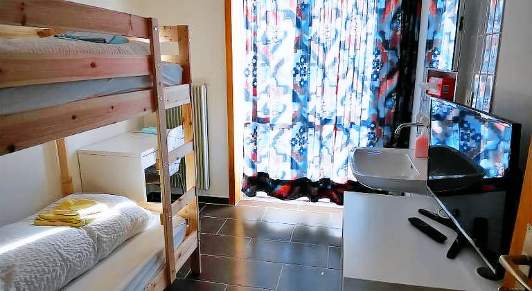 Holiday apartment with 3 rooms for 8 persons — photo 2