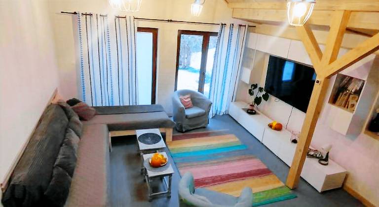 House with jacuzzi — photo 2