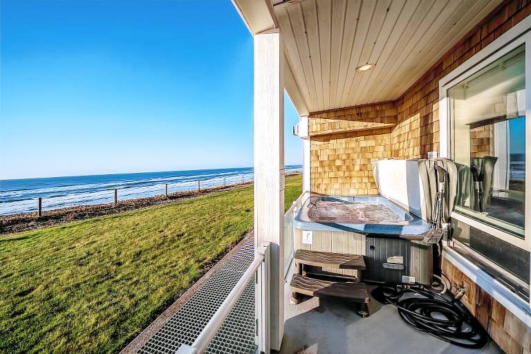 Condo Lincoln City