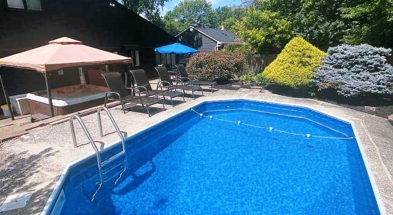 House with pool & jacuzzi | Dogs allowed — photo 3