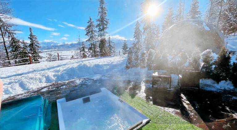 Peak Glamp & Jacuzzi — photo 4