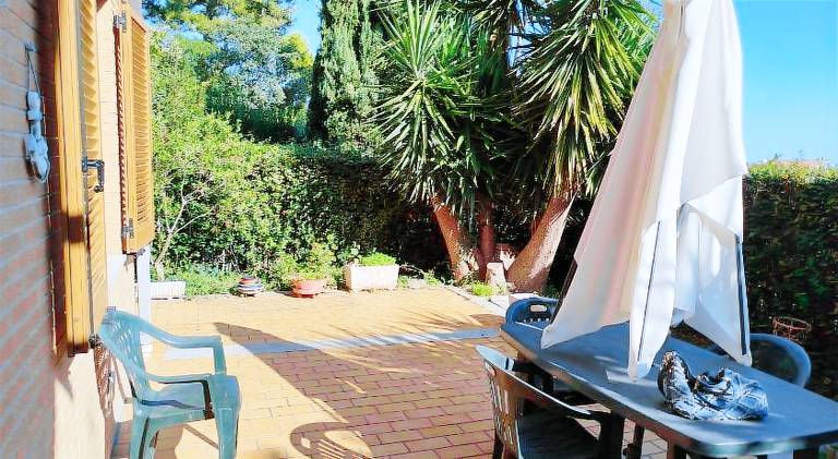 Holiday apartment with 2 rooms for 4 persons — photo 5