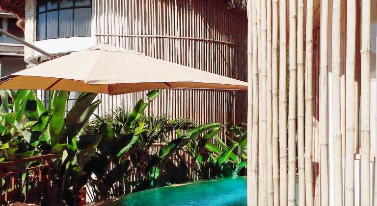 Villa with pool — photo 3