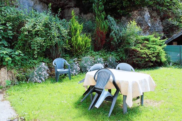 Lovely gite with yard, barbeque & patio | Pets are welcome — photo 3