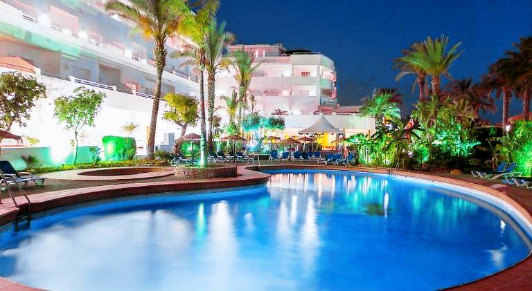 Apartment with terrace & pool | Close to the beach | Dogs allowed in Playas