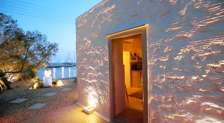 Beautiful rental apartment with yard & patio | Beach nearby | Pets allowed — photo 5