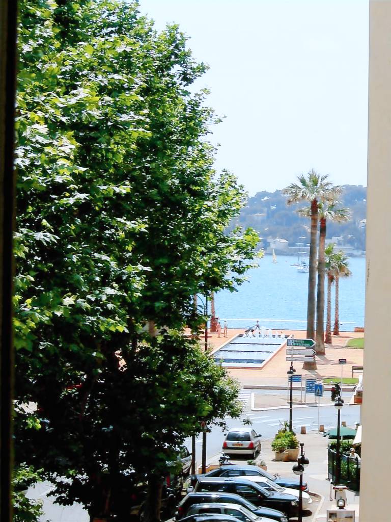 Ferielejlighed  Antibes