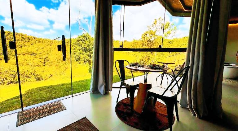 Lodge with jacuzzi, grill & garden | Pets allowed — photo 4