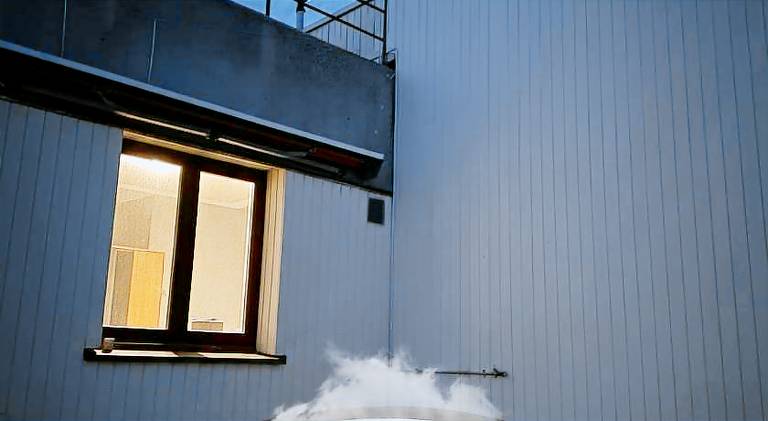 Design Penthouse Rooftop Loft, 190sq, 5 Beds, 2 Panorama Terrace, Hot Tub, 1min to Main Station- 5mi — photo 3