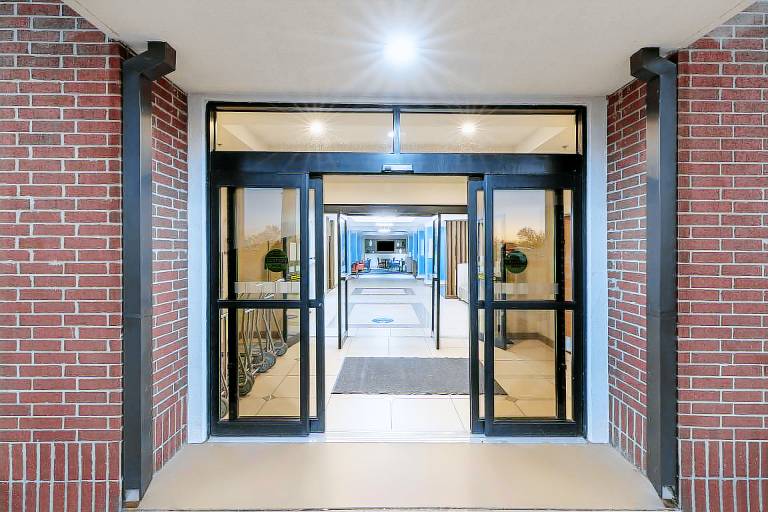 Holiday Inn Express Hotel & Suites Pryor By IHG — photo 5