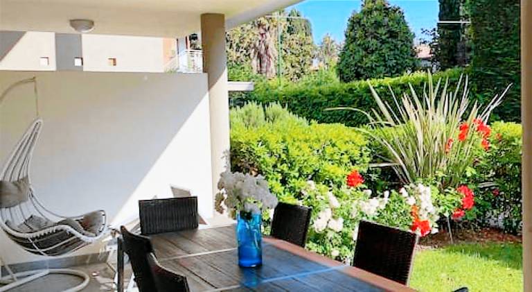 Pleasant rental apartment with pool | Pets are welcome in Peschiera del Garda