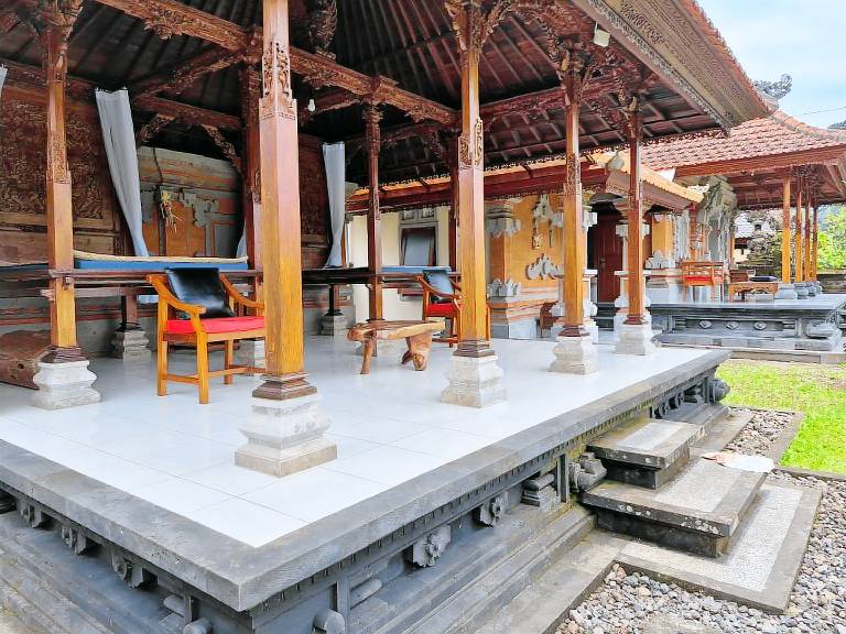 Villa with barbeque & garden — photo 3