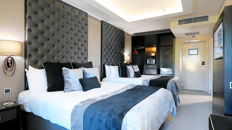 Continental Hotel Heathrow — photo 3
