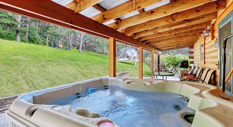 Vacation home with sauna & hot tub — photo 3