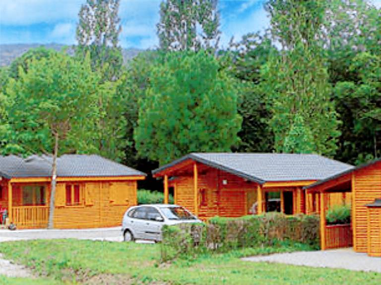 Family-friendly chalet with pool & terrace | Pets allowed — photo 3
