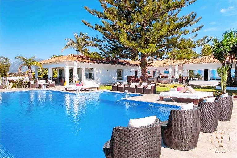 Family-friendly ample villa with jacuzzi & private pool | Mountain view | Pets allowed in Marbella