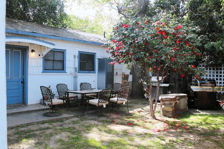 House  Sawtelle