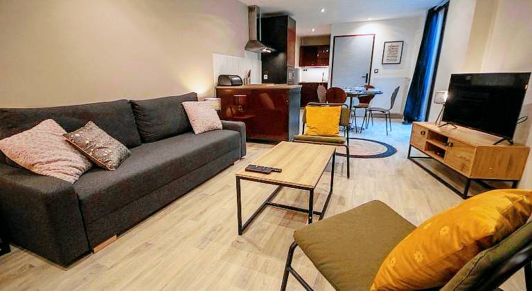 House with 4 rooms for 13 persons — photo 2