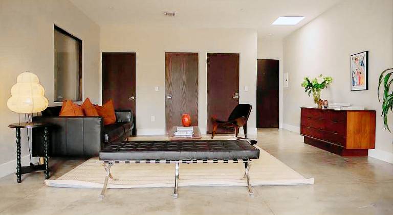 Dreamy Mid-Century Modern Pad — photo 3