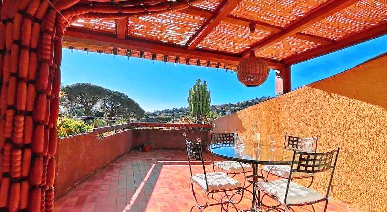 Rental apartment with 1 room for 4 persons in Le Lavandou