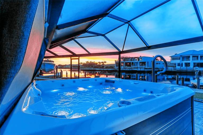 Family-oriented pleasant vacation home with barbecue, private pool & jacuzzi | Water view | Pet-friendly — photo 2