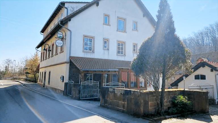 Doppelzimmer für 2 Personen 14 m² in Neuleiningen