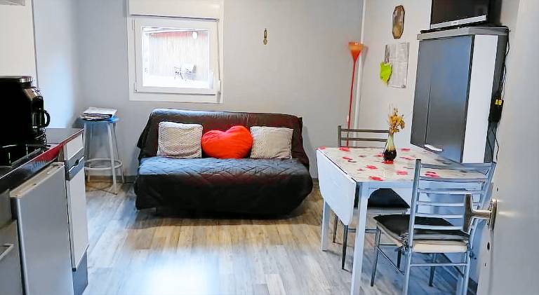 Beautiful chalet with hot tub | Pets are welcome — photo 2
