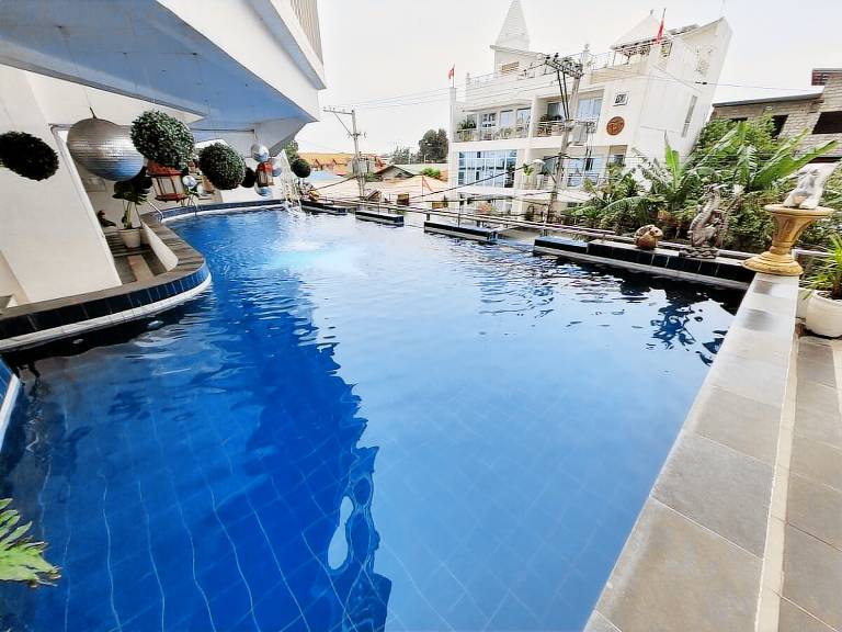 Charming apartment with pool & terrace | Pets are welcome — photo 3