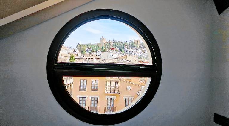 Wonderful apartment | Close to Alhambra | Suitable for remote work | Pet-friendly in Granada