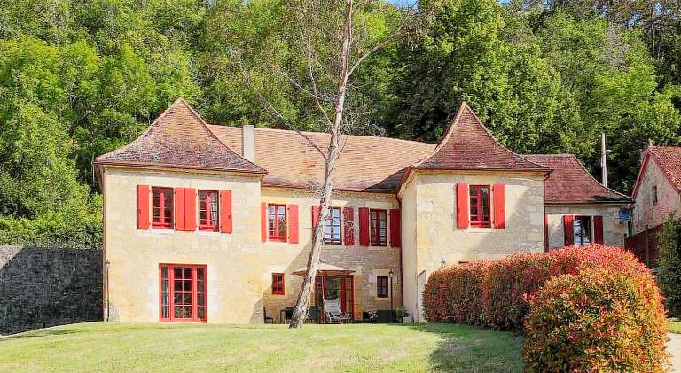 Big vacation home with pool, terrace & garden | Dogs allowed in Les Eyzies