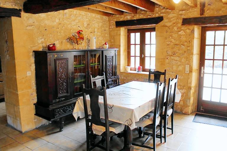 Gite with pool, barbecue & yard — photo 4