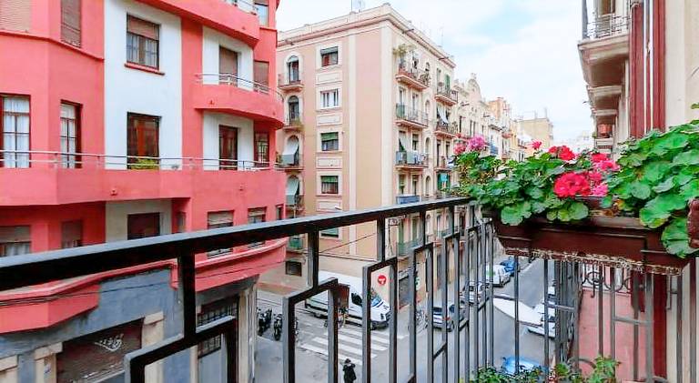 Apartment | Close to Magic Fountain of Montjuïc — photo 4