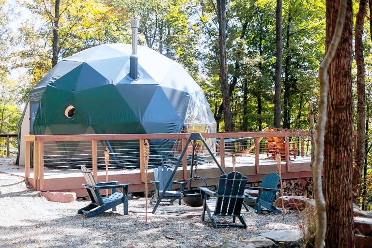 Camping  Swan Lake