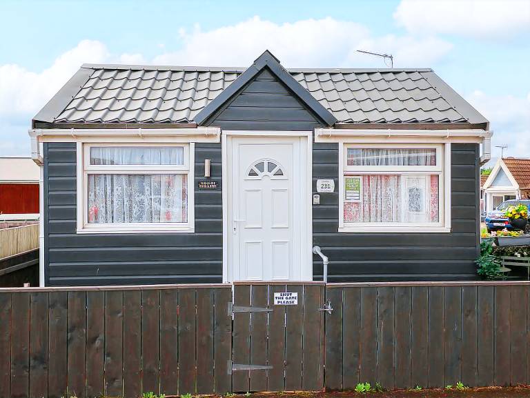 Lovely cottage with yard | Beach view | Pet-friendly — photo 3