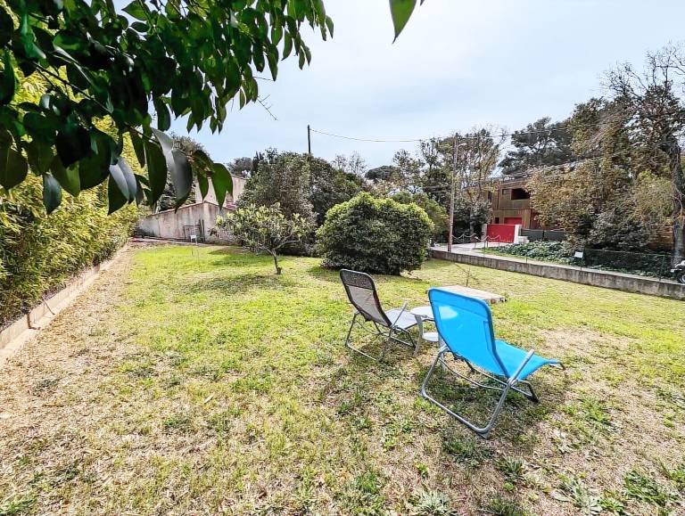 Residence 149-la Seyne Sur Mer - 180 m from the beach of La Verne, charming air-conditioned holiday home, garden... — photo 5
