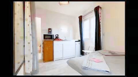 Refuge des voyageurs - Studio Phenix 20 m² avec jardin in Landerneau