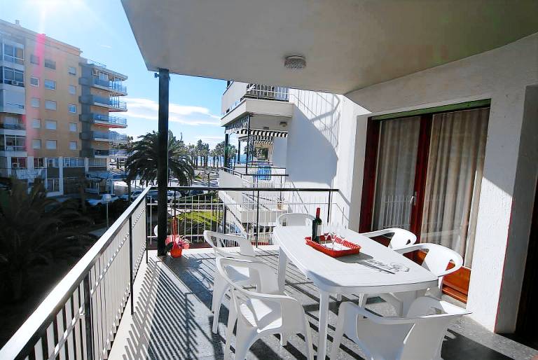 Pleasant apartment with garden & terrace | Beach nearby | Pet-friendly — photo 2