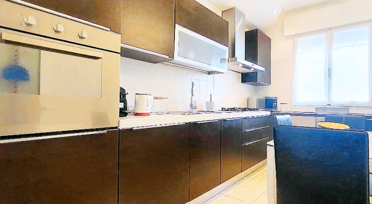 Fully equipped apartment with patio & hot tub | Pet-friendly — photo 5