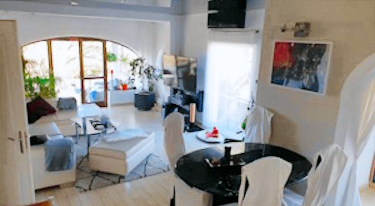 Holiday apartment with jacuzzi, terrace & private pool — photo 5