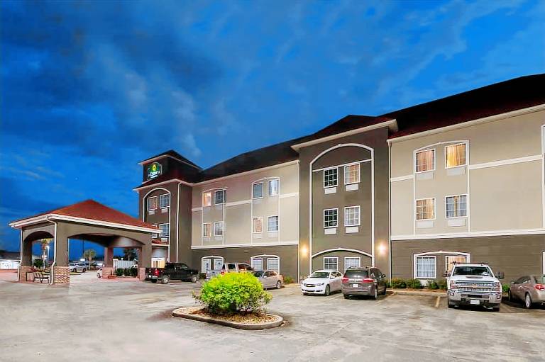 La Quinta Inn & Suites by Wyndham Broussard Lafayette Area